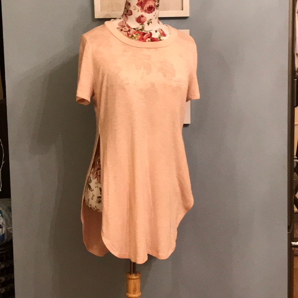 Peach tunic with slits